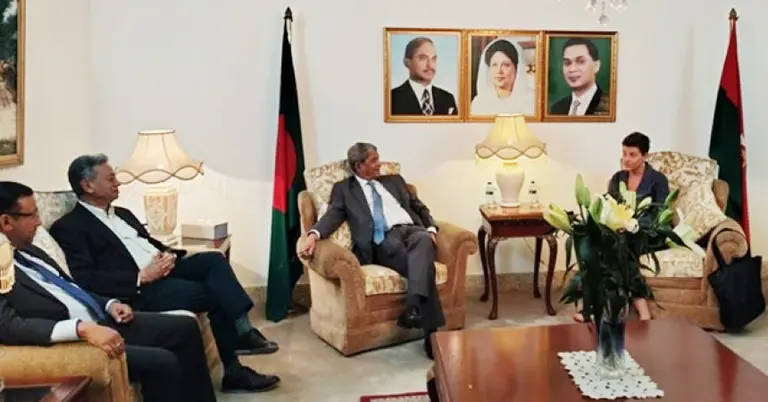 বিএনপি প্রতিনিধি দল ও  গোয়েন লুইস